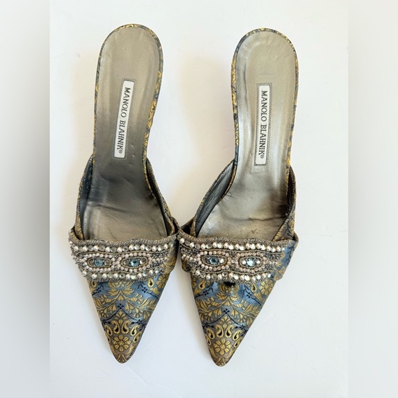 Manolo Blahnik Blue Gold Tapestry Paisley Brocade embellished mules EU 39.5 - Picture 2 of 10